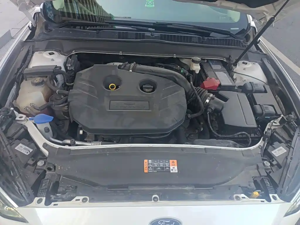 Ford Mondeo — миниатюра 11