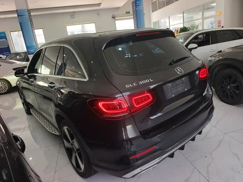 Mercedes-Benz GLC 2020 GLC 300 L 4MATIC Luxury