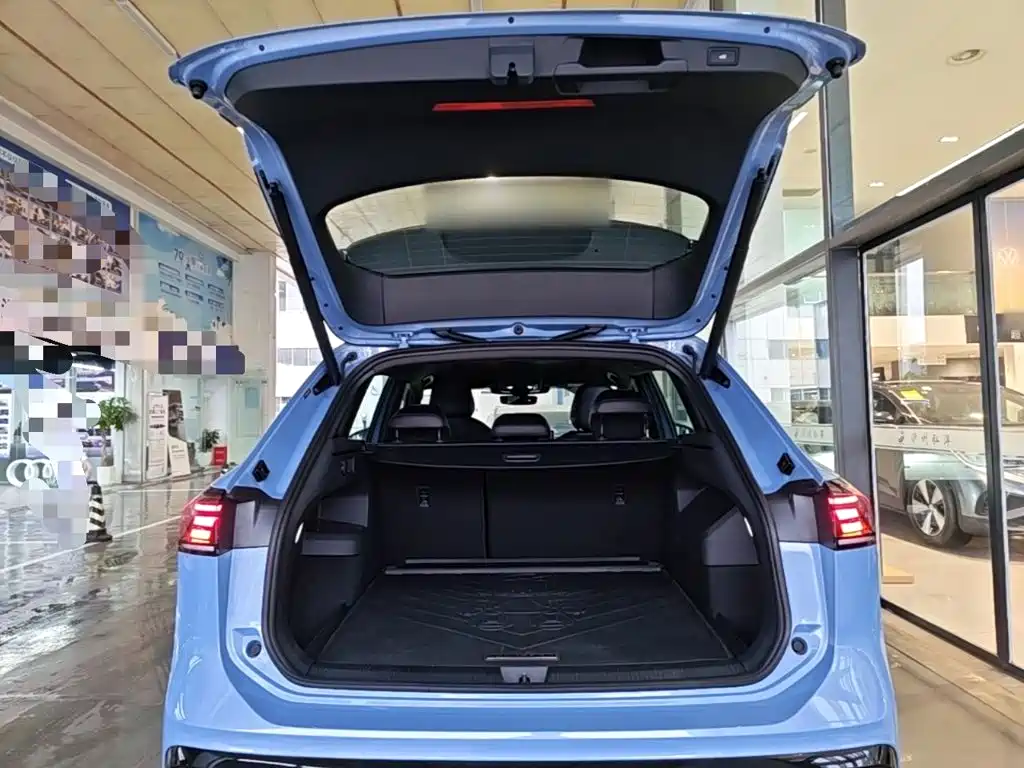 Volkswagen Tiguan L — миниатюра 19