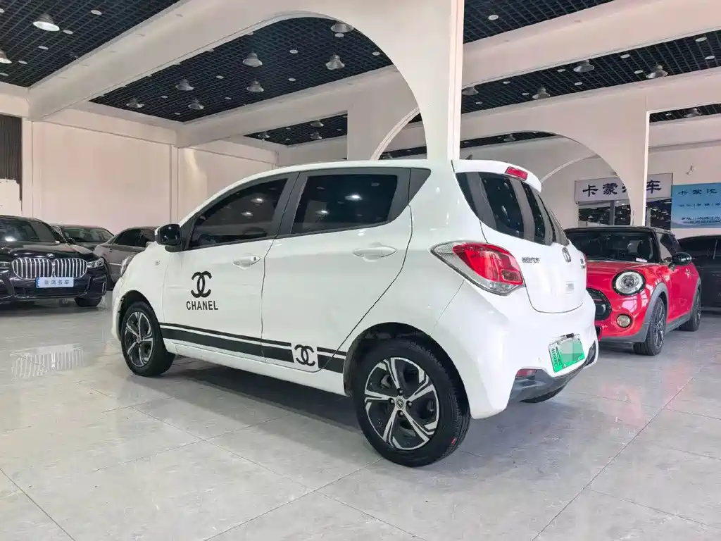 Changan Benben E-Star — миниатюра 9