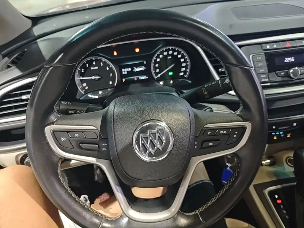 Buick Excelle — миниатюра 11