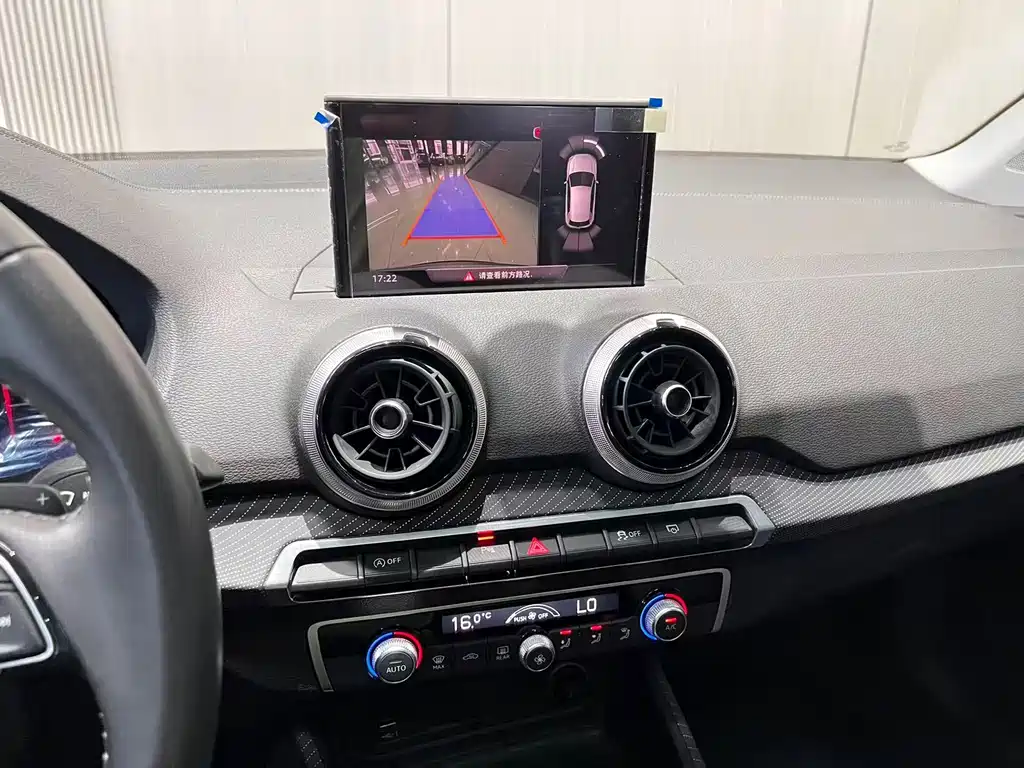 Audi Q2L — миниатюра 10