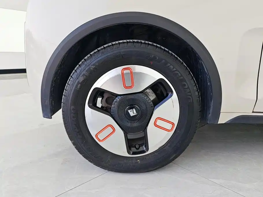 Baojun KiWi EV — миниатюра 6
