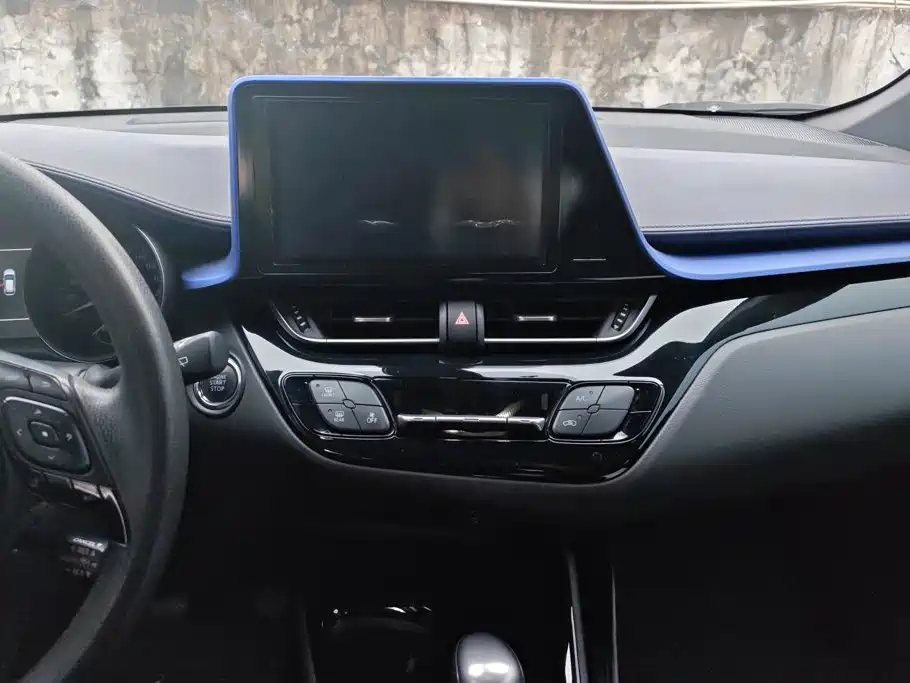 Toyota C-HR — миниатюра 13