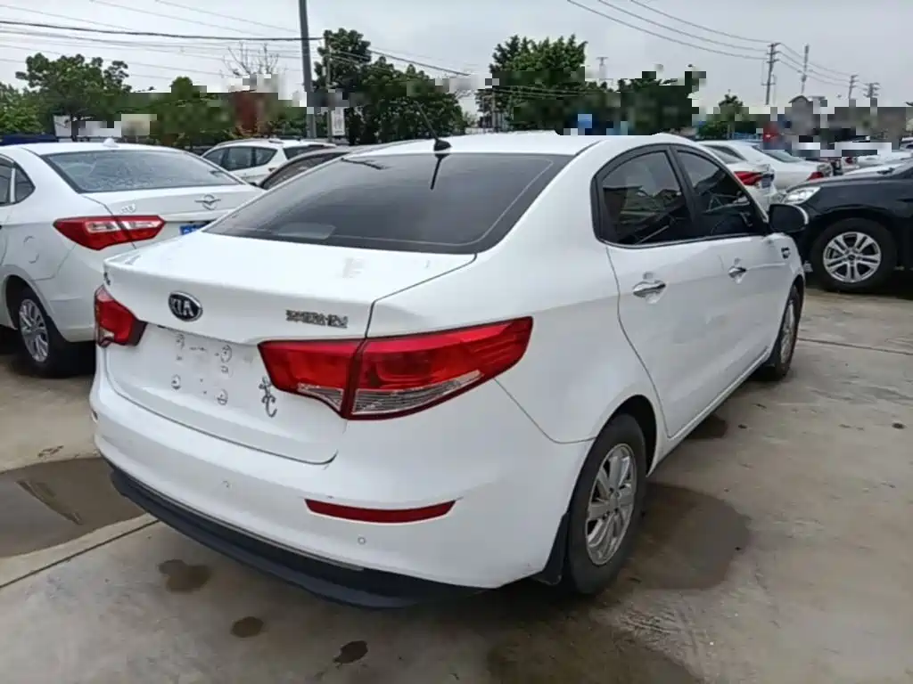 Kia K2 — миниатюра 7