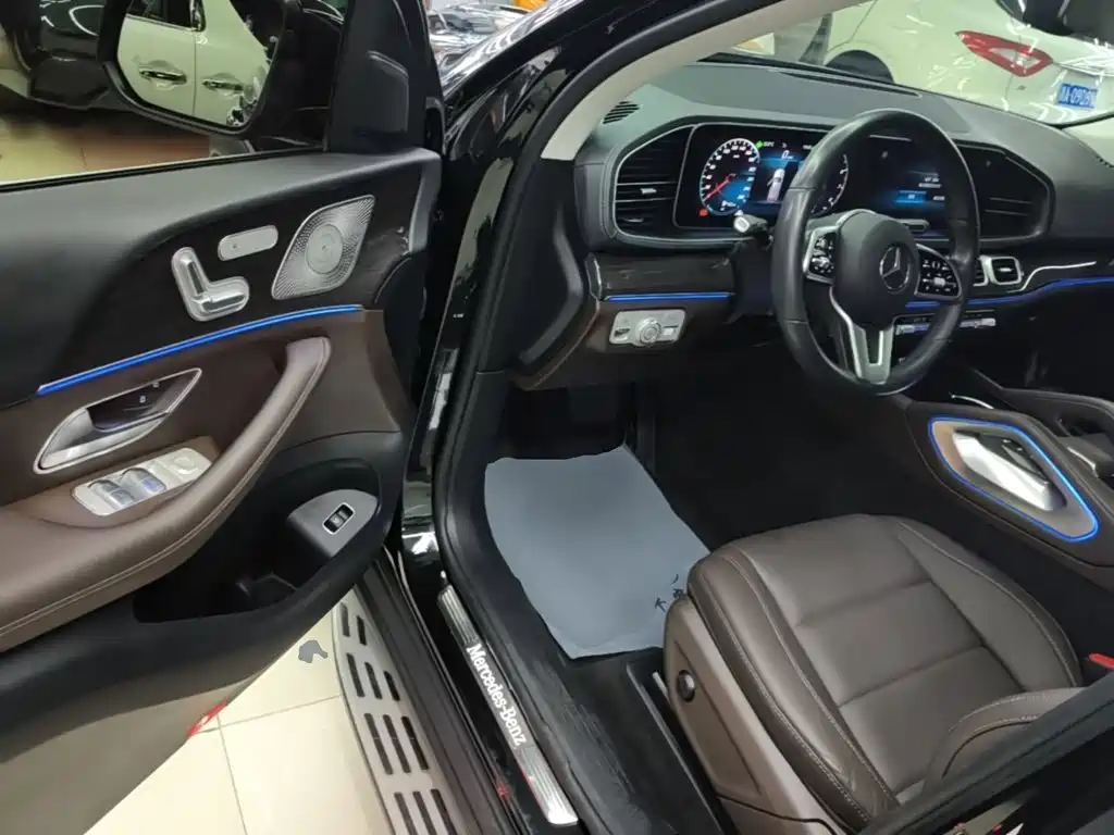 Mercedes-Benz GLE (Import) — миниатюра 16