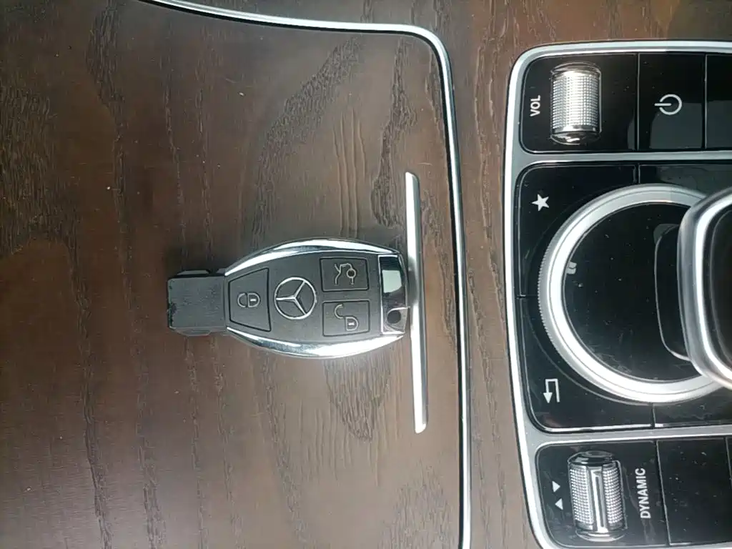 Mercedes-Benz GLC 2016 GLC 300 4MATIC