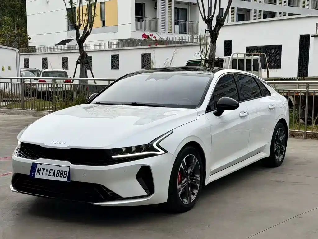 Kia K5 — миниатюра 2