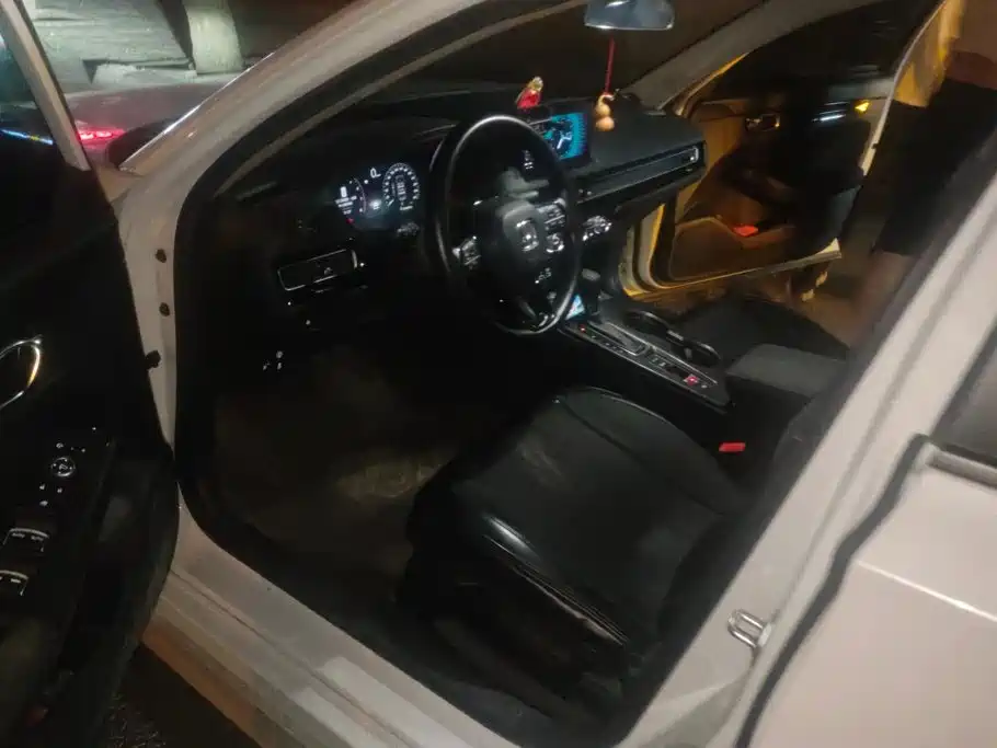 Honda Civic — миниатюра 9