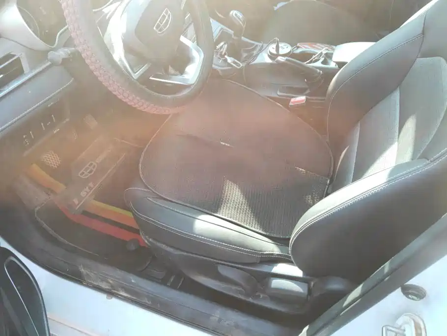 Geely Emgrand — миниатюра 9