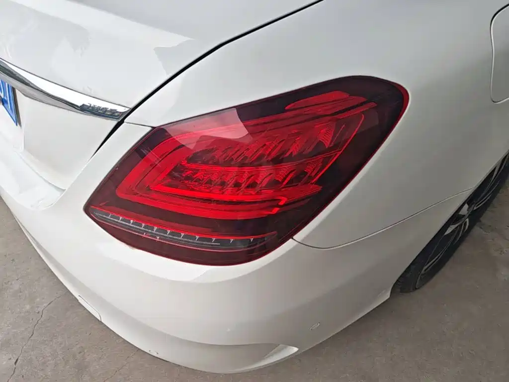 Mercedes-Benz C-Class — миниатюра 8