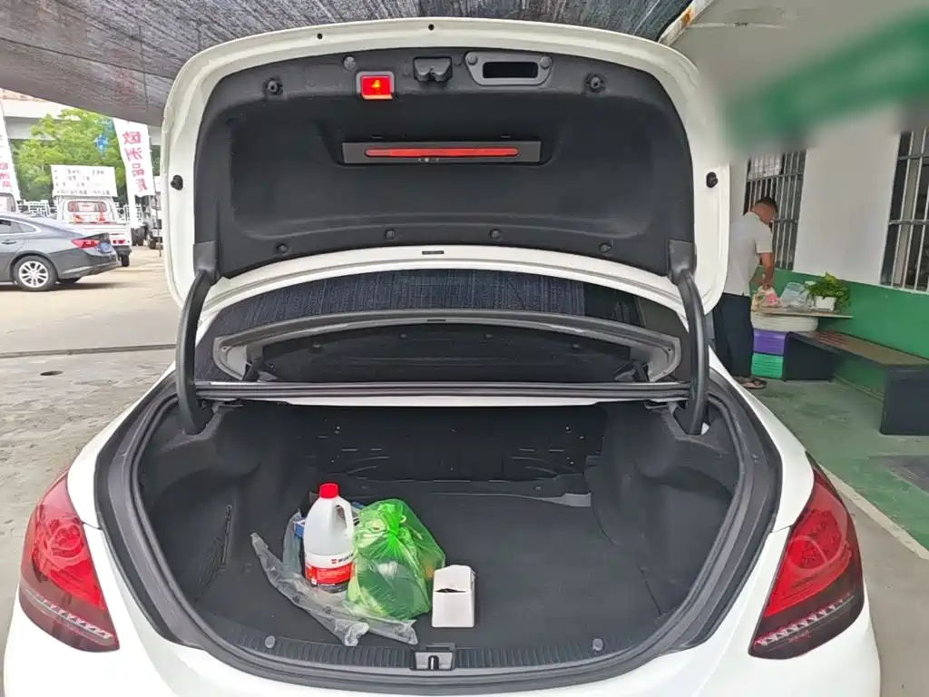 Mercedes-Benz C-Class — миниатюра 19