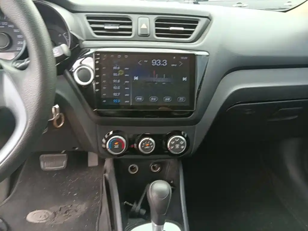 Kia K2 — миниатюра 13