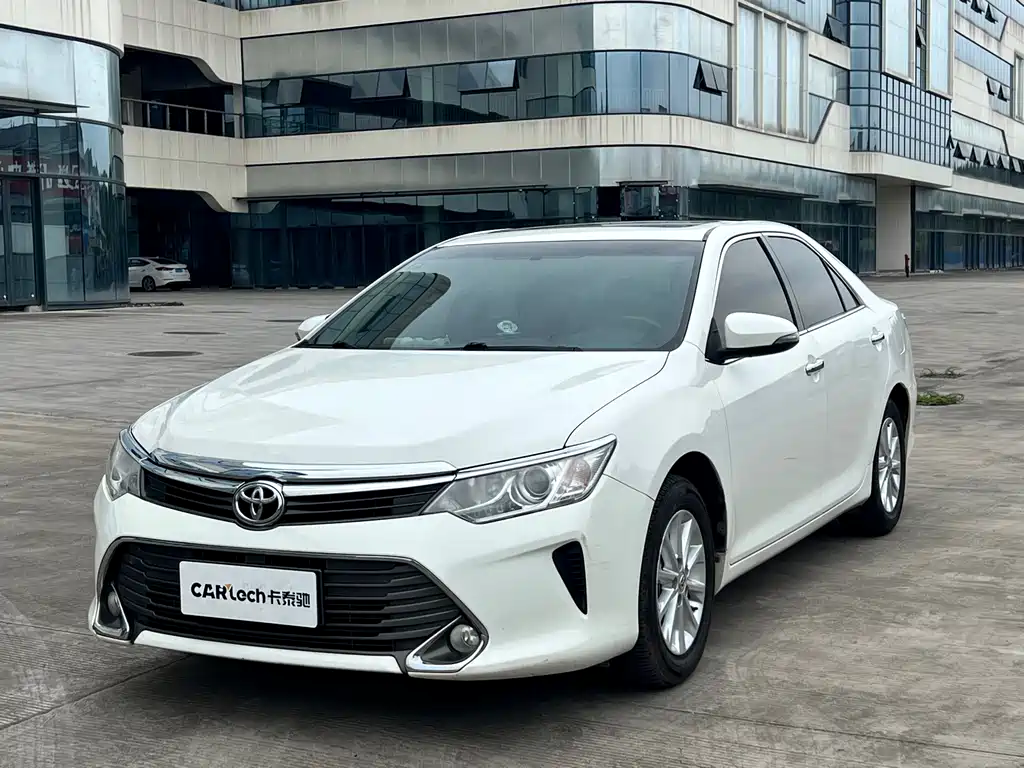 Toyota Camry 2015