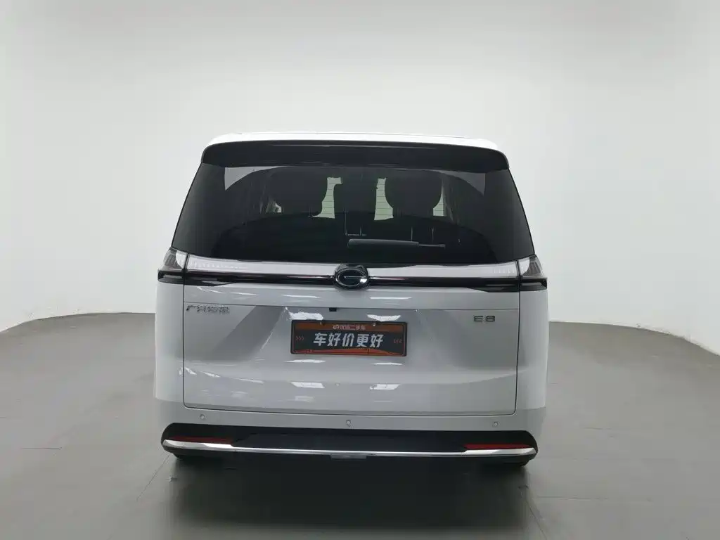 GAC Motor Trumpchi E8 PHEV — миниатюра 4