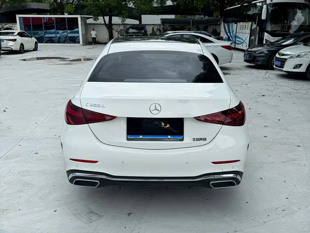 Mercedes-Benz C-Class — миниатюра 15
