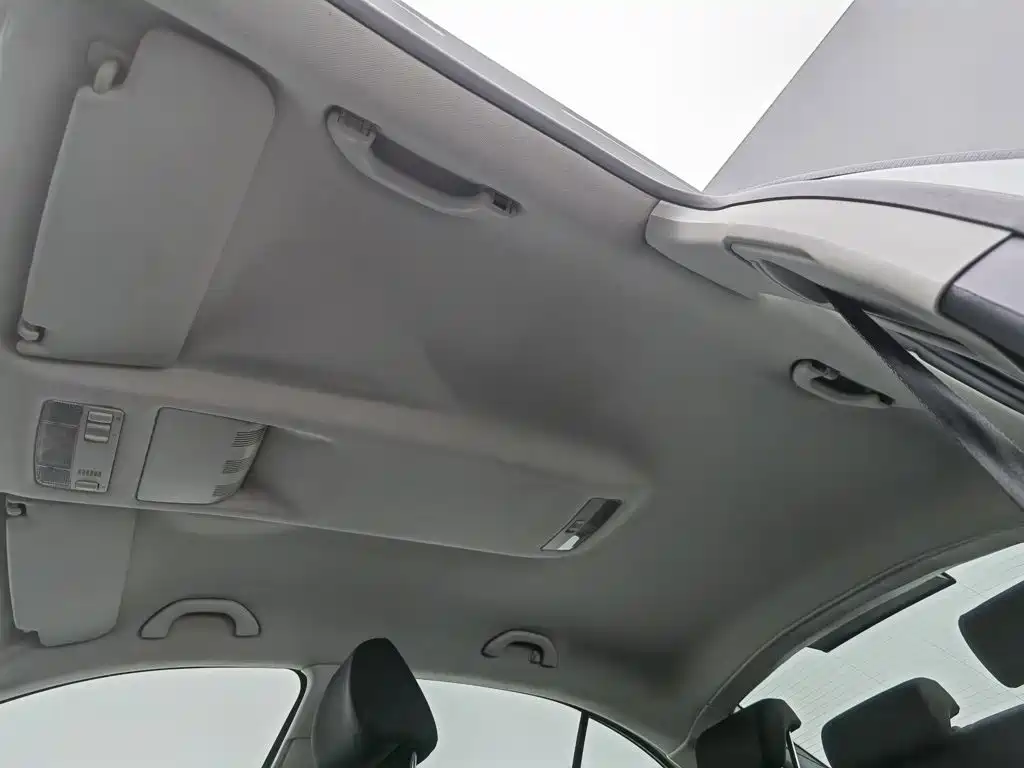Skoda Octavia — миниатюра 14
