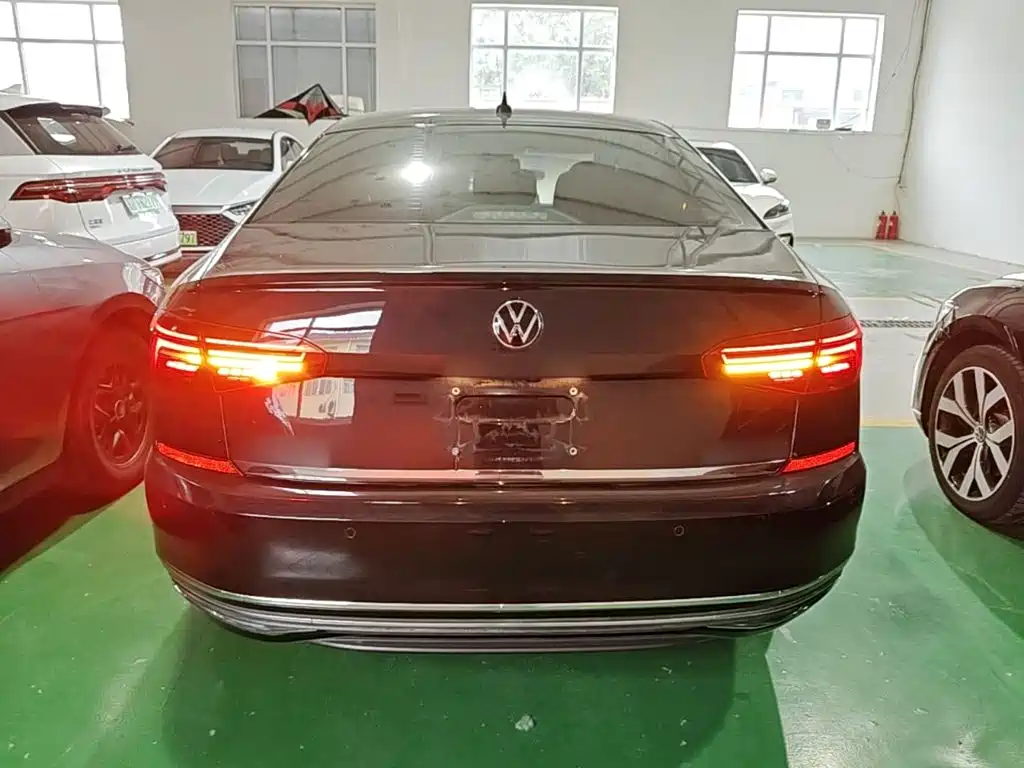Volkswagen Passat — миниатюра 6