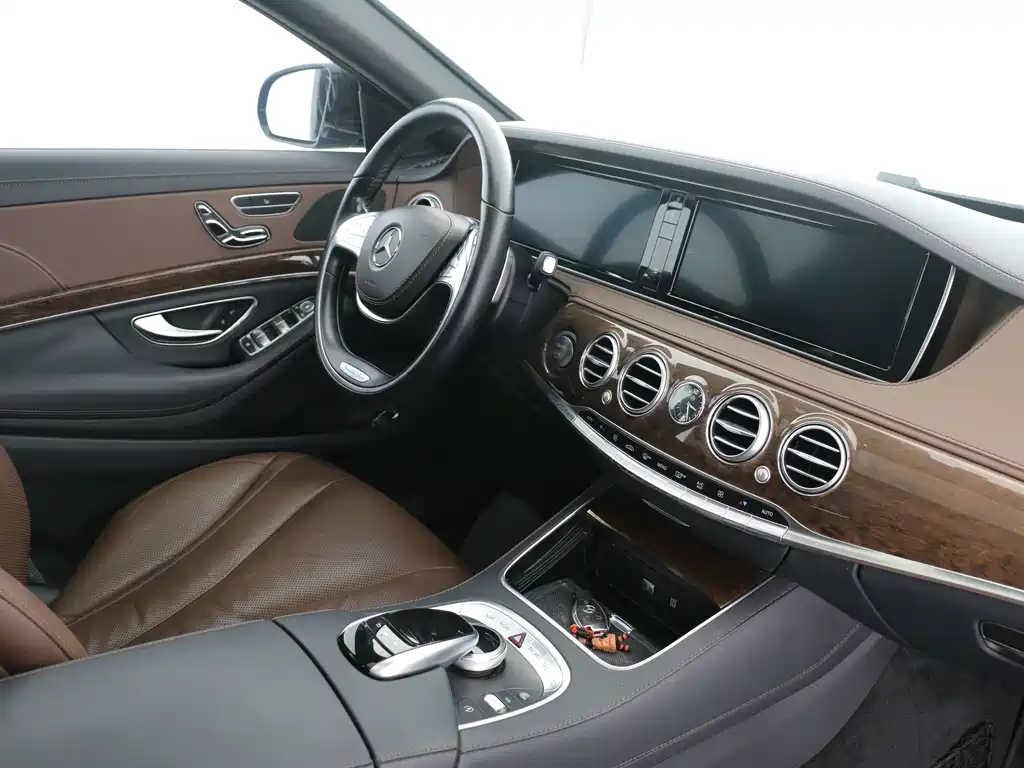 Mercedes-Benz S-Class — миниатюра 7