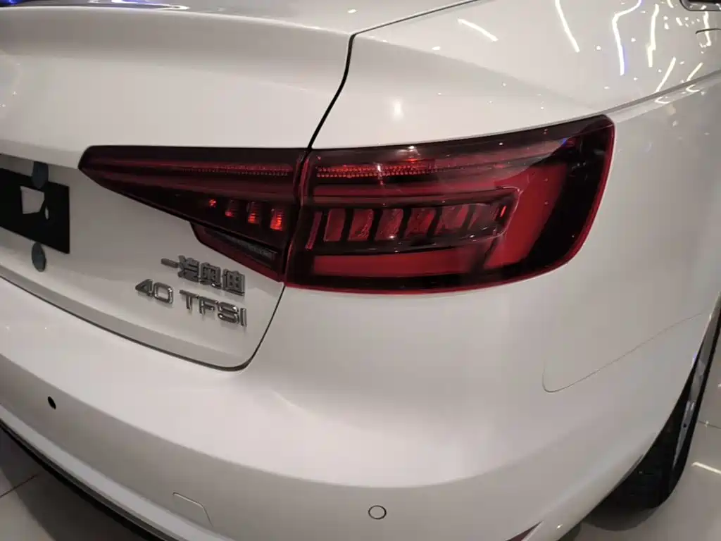 Audi A4L — миниатюра 8