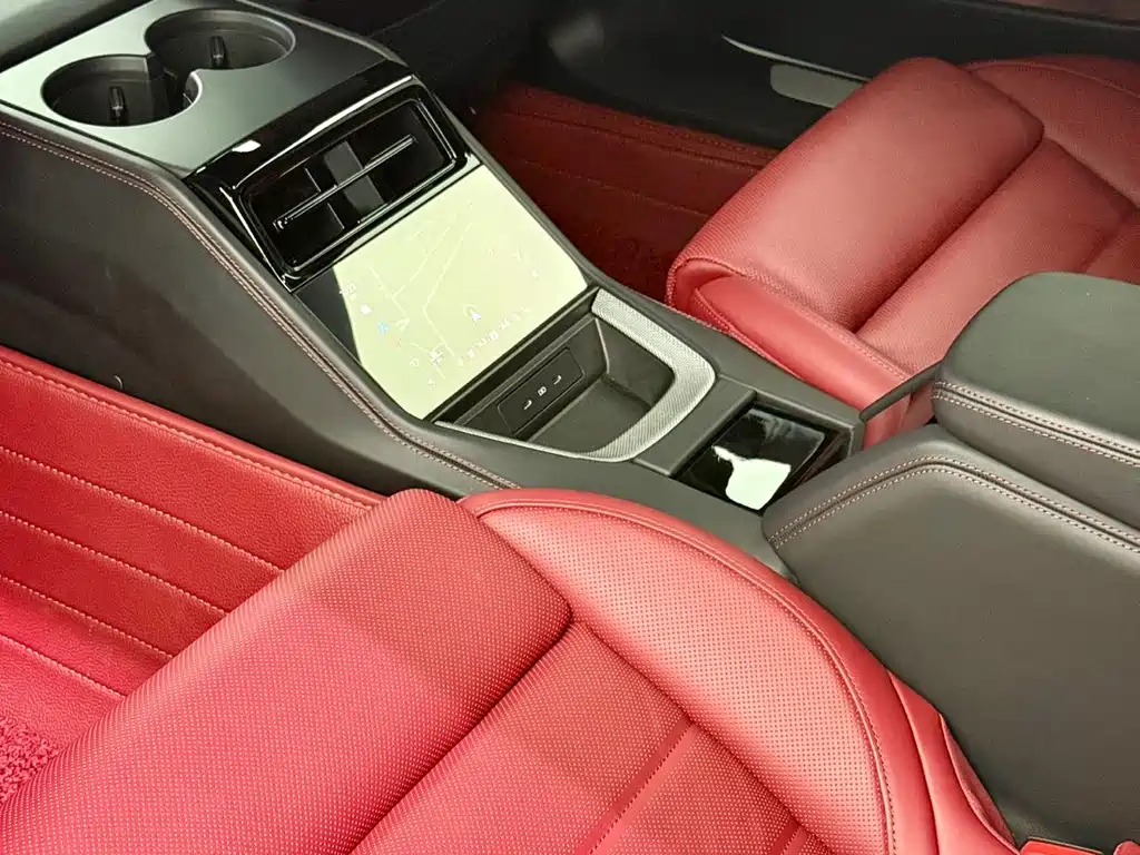 Porsche Panamera — миниатюра 16