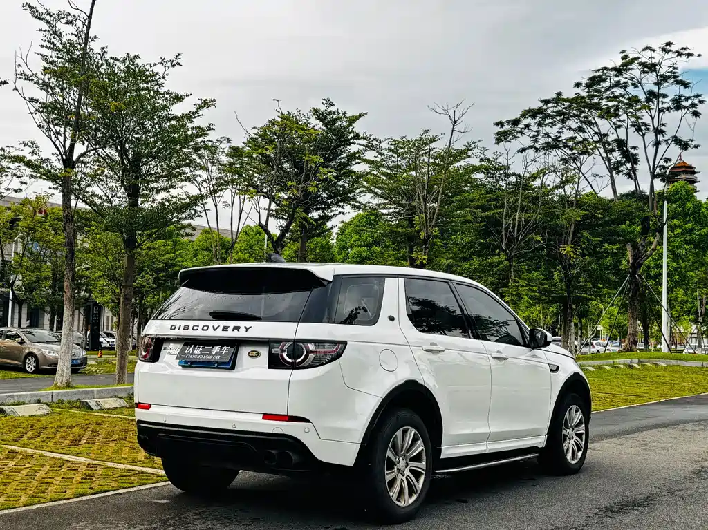 Land Rover Discovery Sport — миниатюра 6