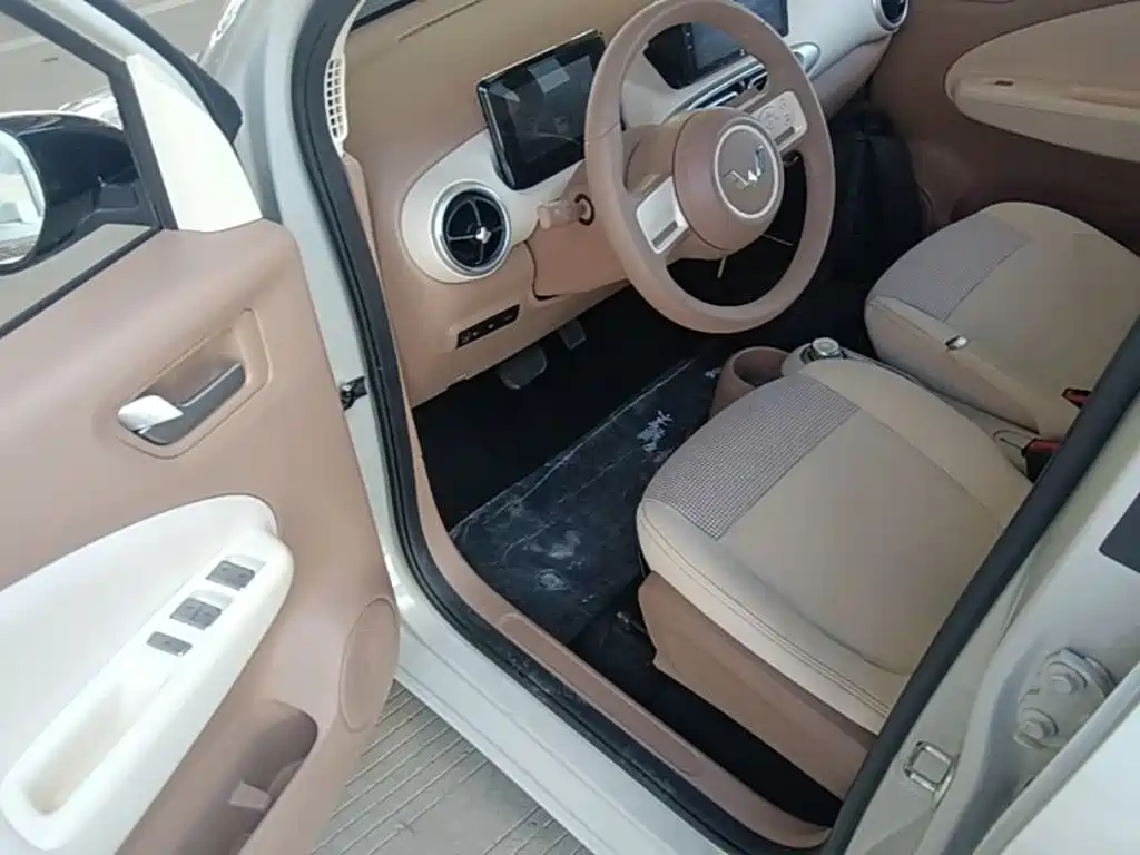Wuling MINIEV — миниатюра 16