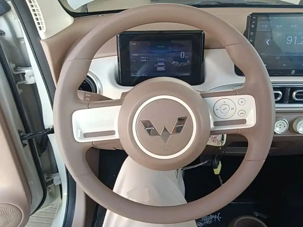 Wuling MINIEV — миниатюра 11