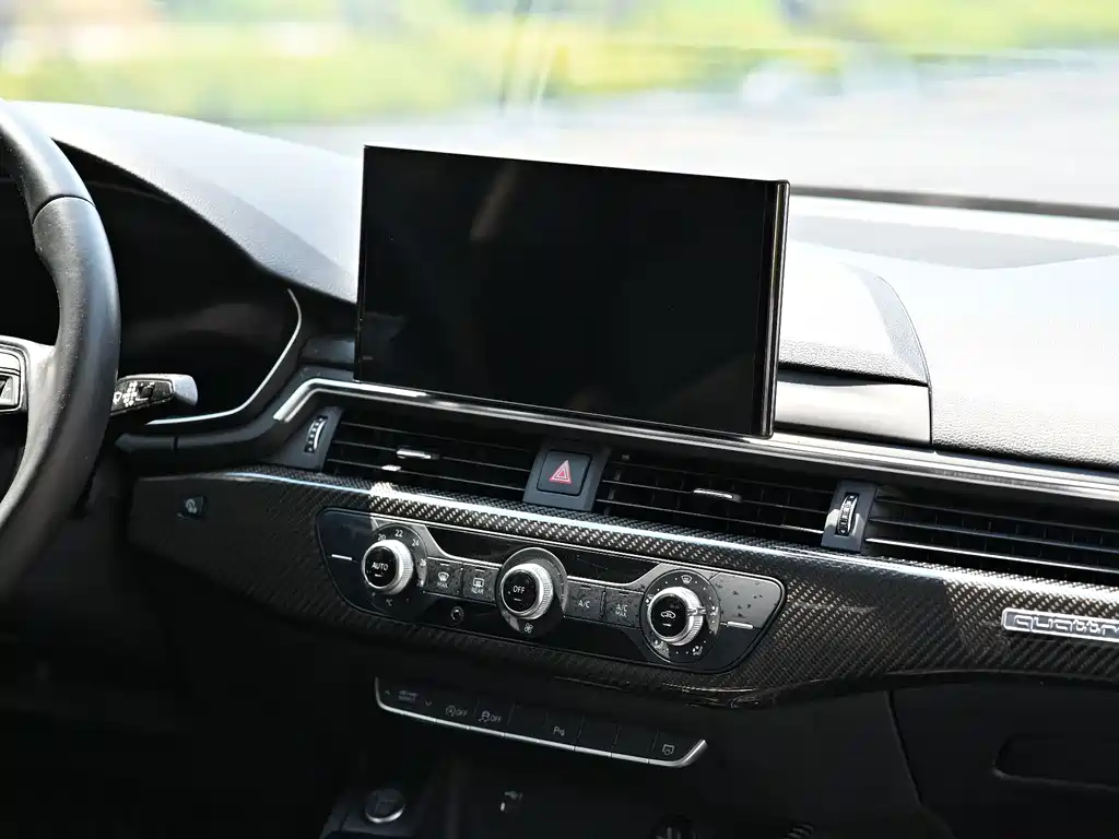 Audi A4L — миниатюра 8