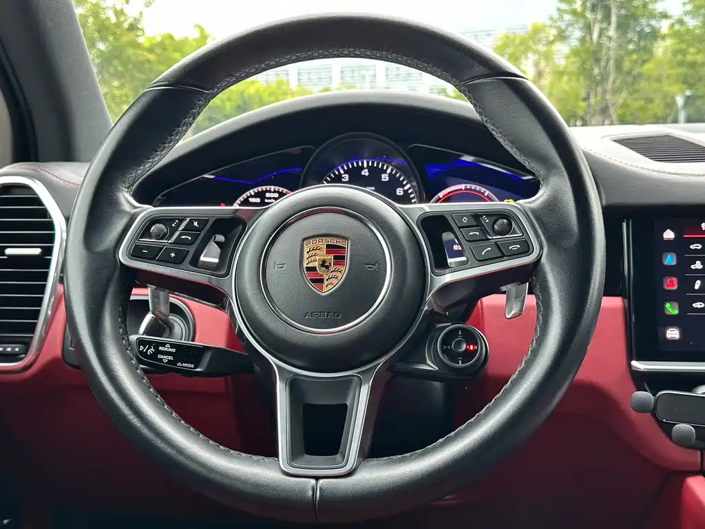 Porsche Cayenne Hybrid — миниатюра 16