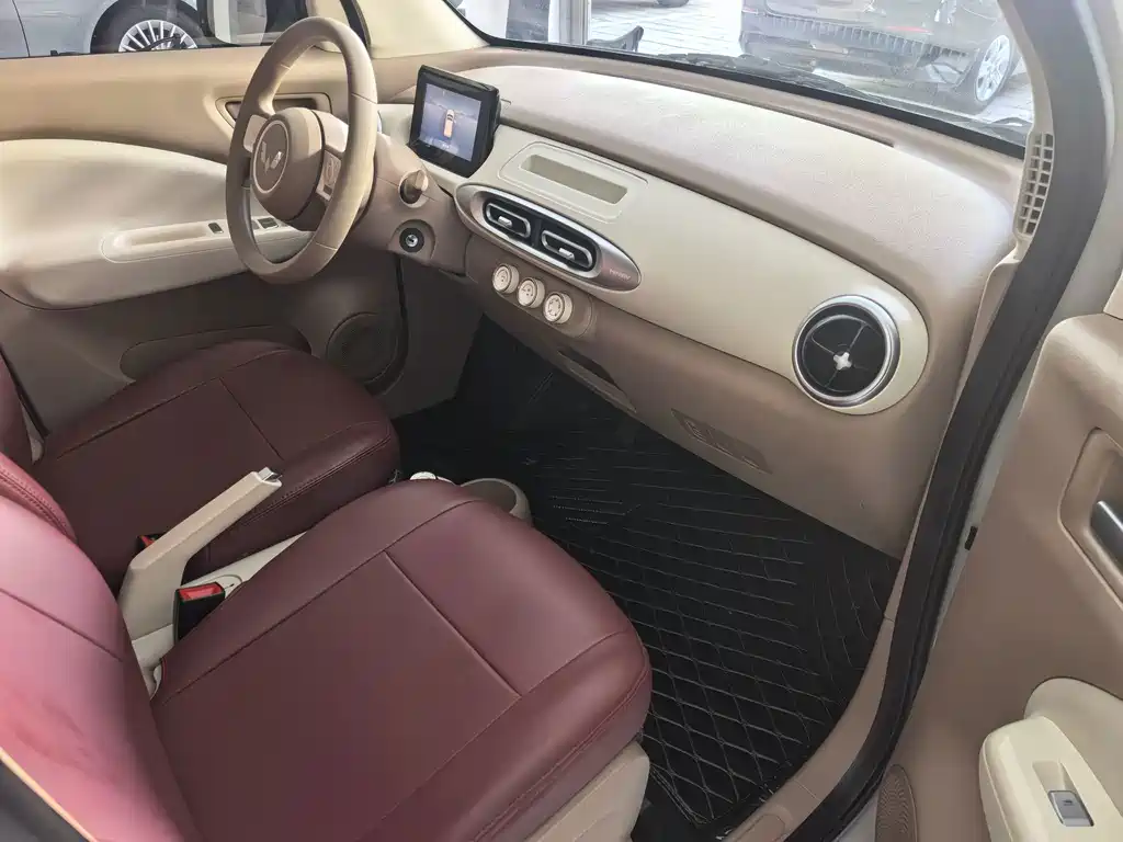 Wuling MINIEV — миниатюра 9