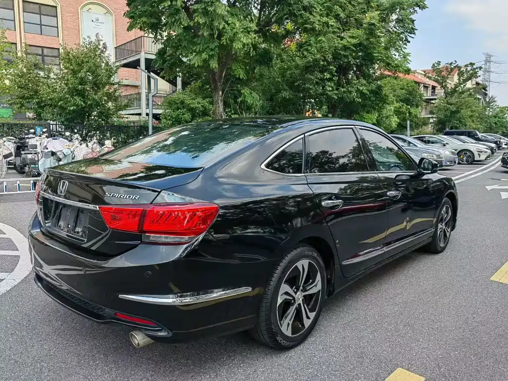 Honda Spirior — миниатюра 9