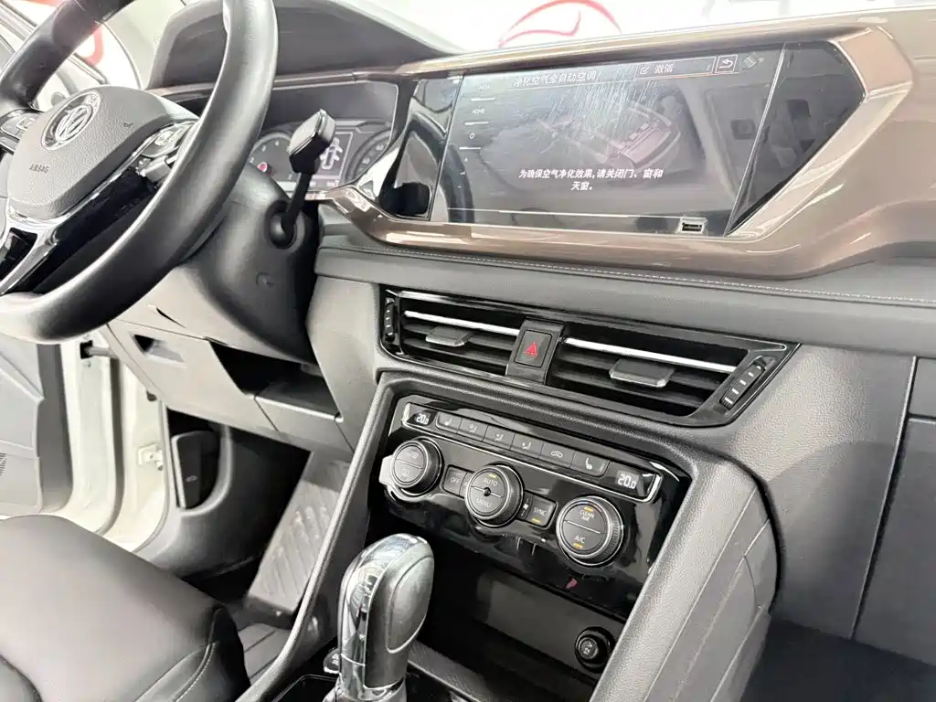 Volkswagen Tharu XR 330TSI 4WD Luxury Edition China VI, фото 18