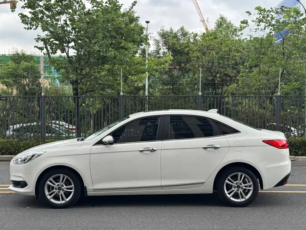 Ford Escort — миниатюра 7