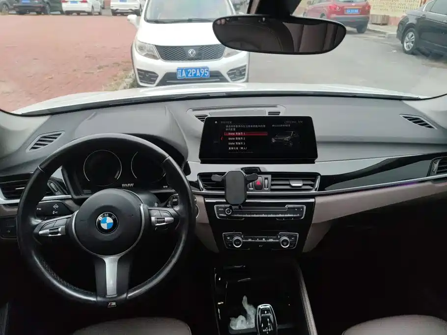 BMW X1 — миниатюра 12