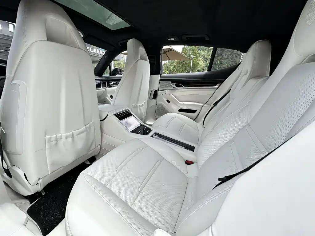 Porsche Panamera — миниатюра 8