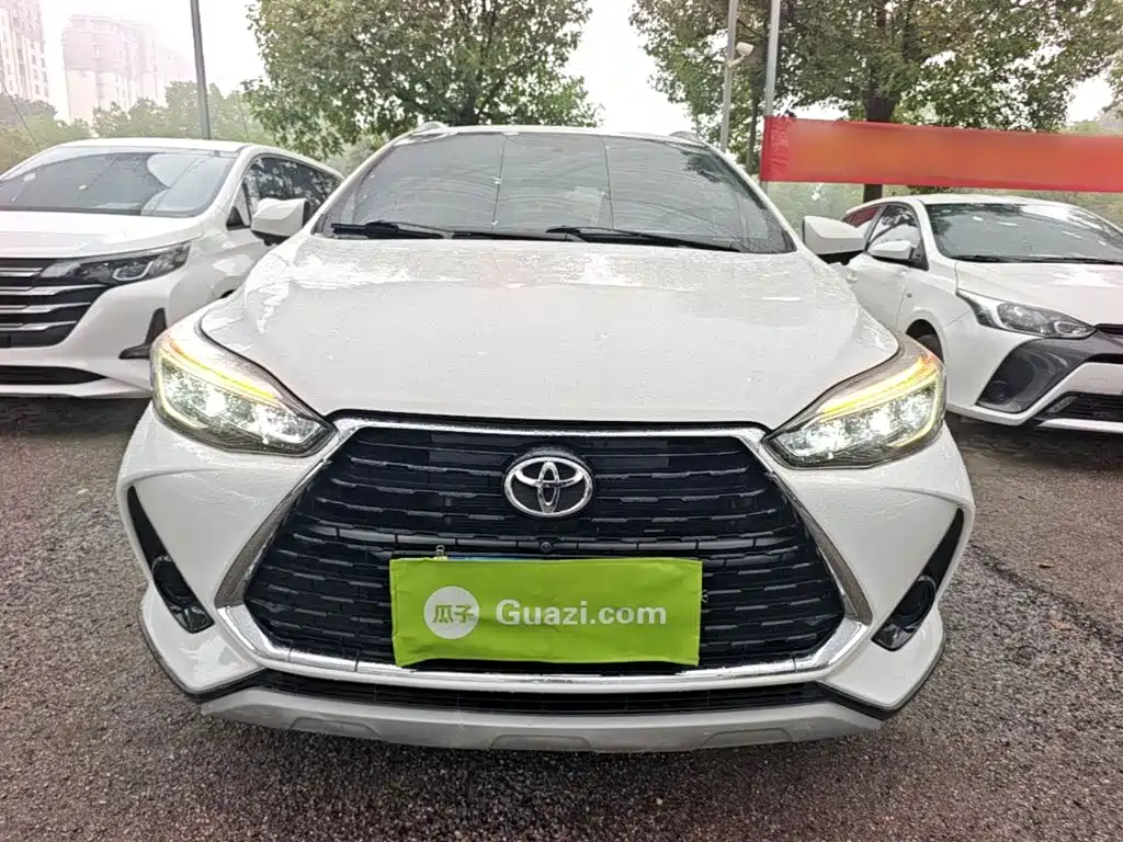 Toyota Yaris L — миниатюра 3