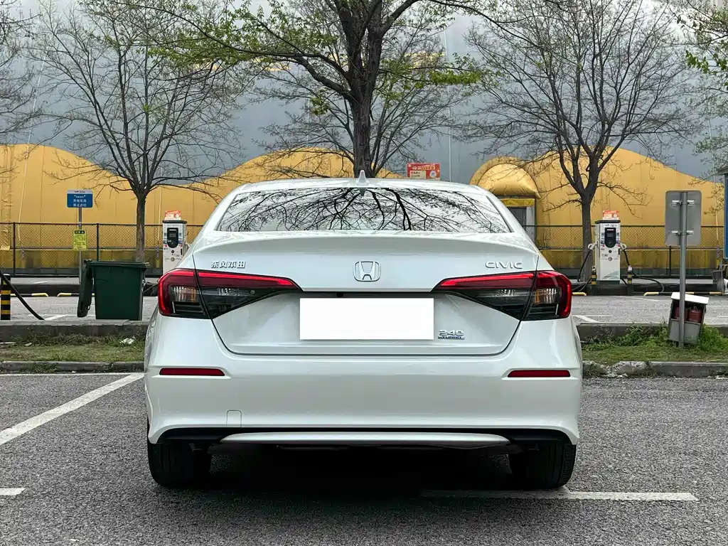 Honda Civic — миниатюра 8