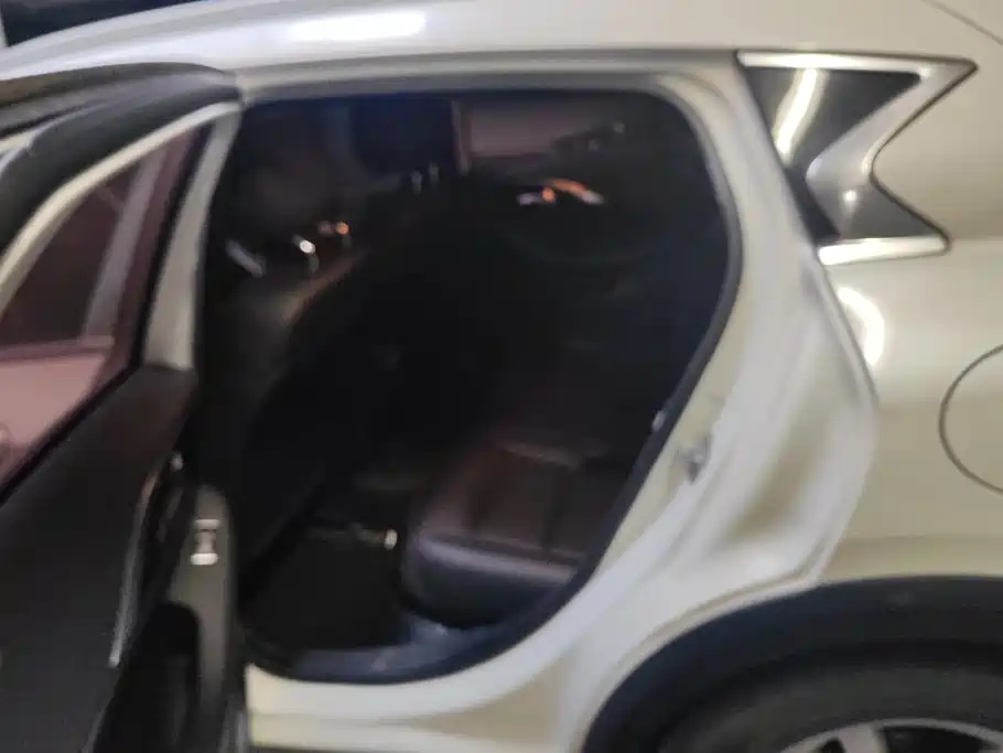 Infiniti QX30 — миниатюра 11