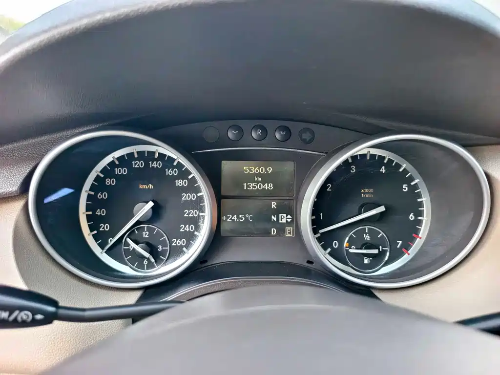 Mercedes-Benz R-Class — миниатюра 8