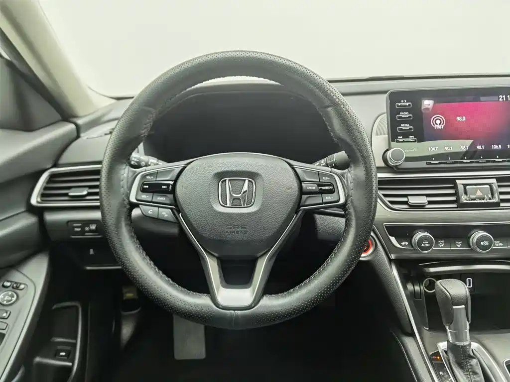 Honda Accord — миниатюра 11