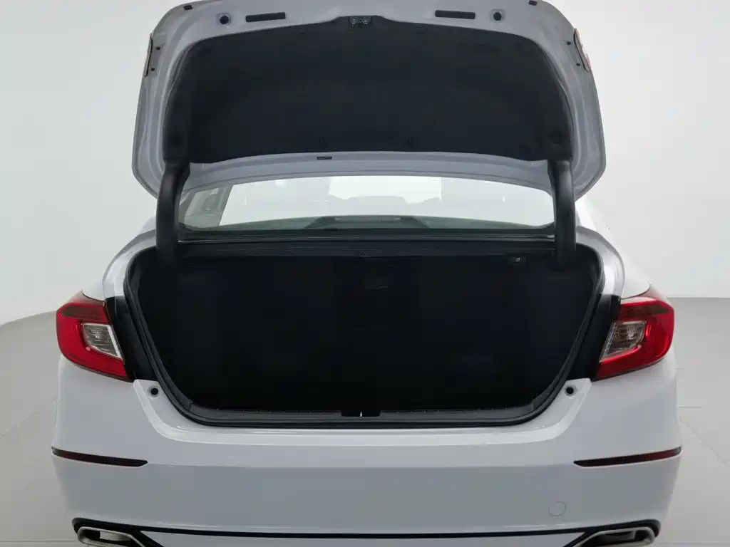 Honda Accord — миниатюра 16