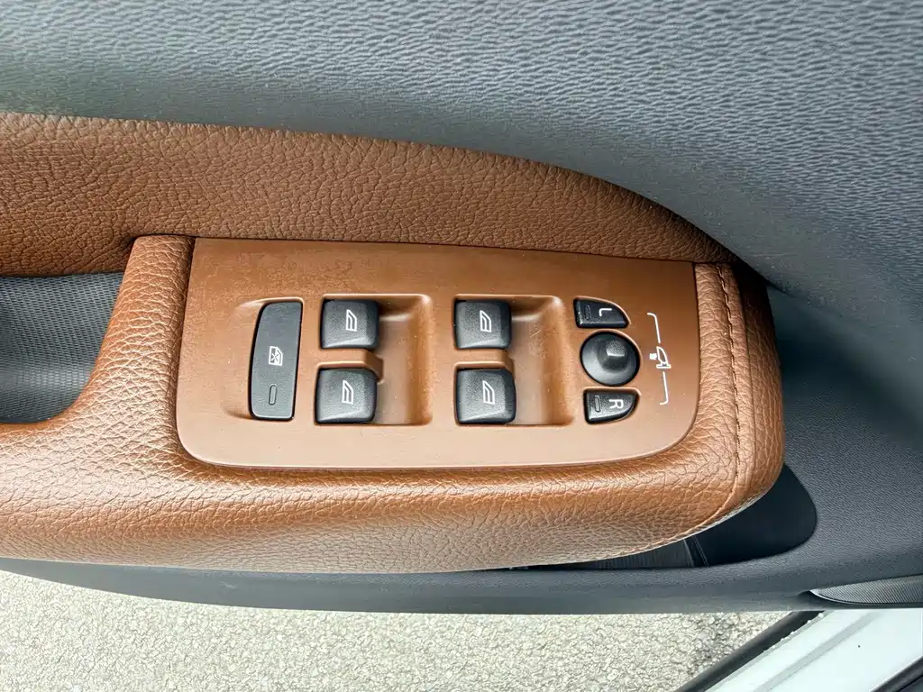 Volvo XC60 — миниатюра 27
