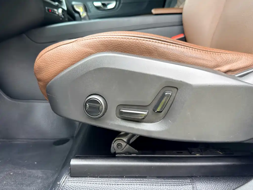 Volvo XC60 — миниатюра 29