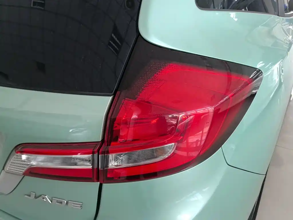 Honda Jade — миниатюра 8