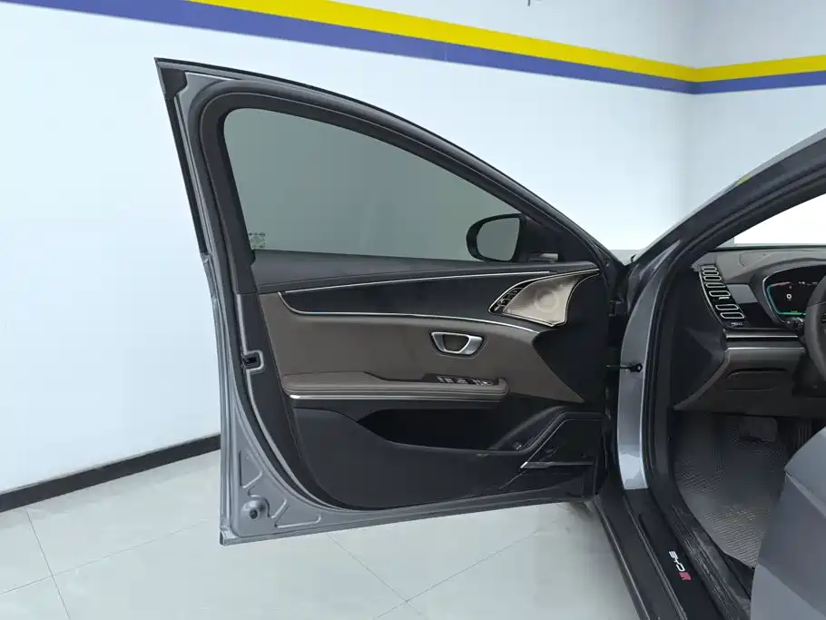 BYD Han — миниатюра 7