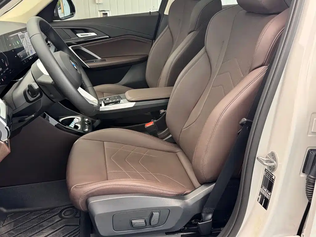 BMW X1 — миниатюра 10