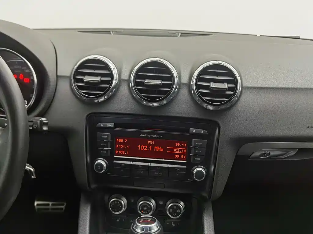 Audi TT — миниатюра 12