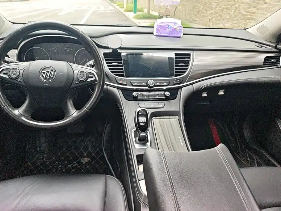 Buick LaCrosse — миниатюра 12