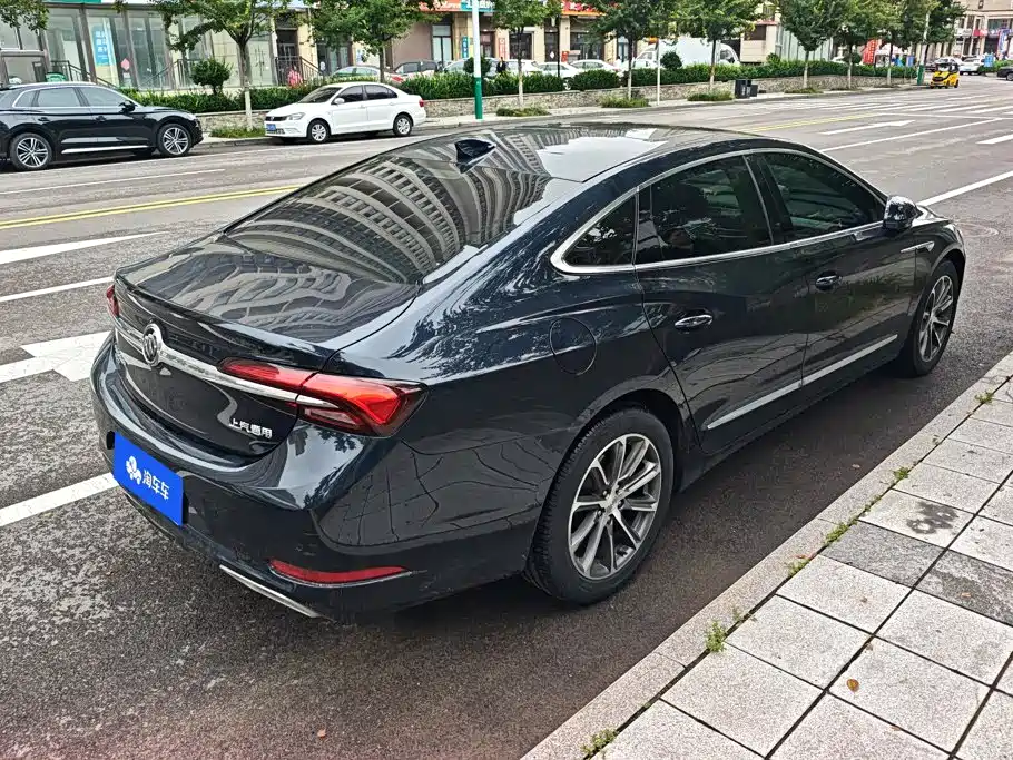 Buick LaCrosse — миниатюра 3